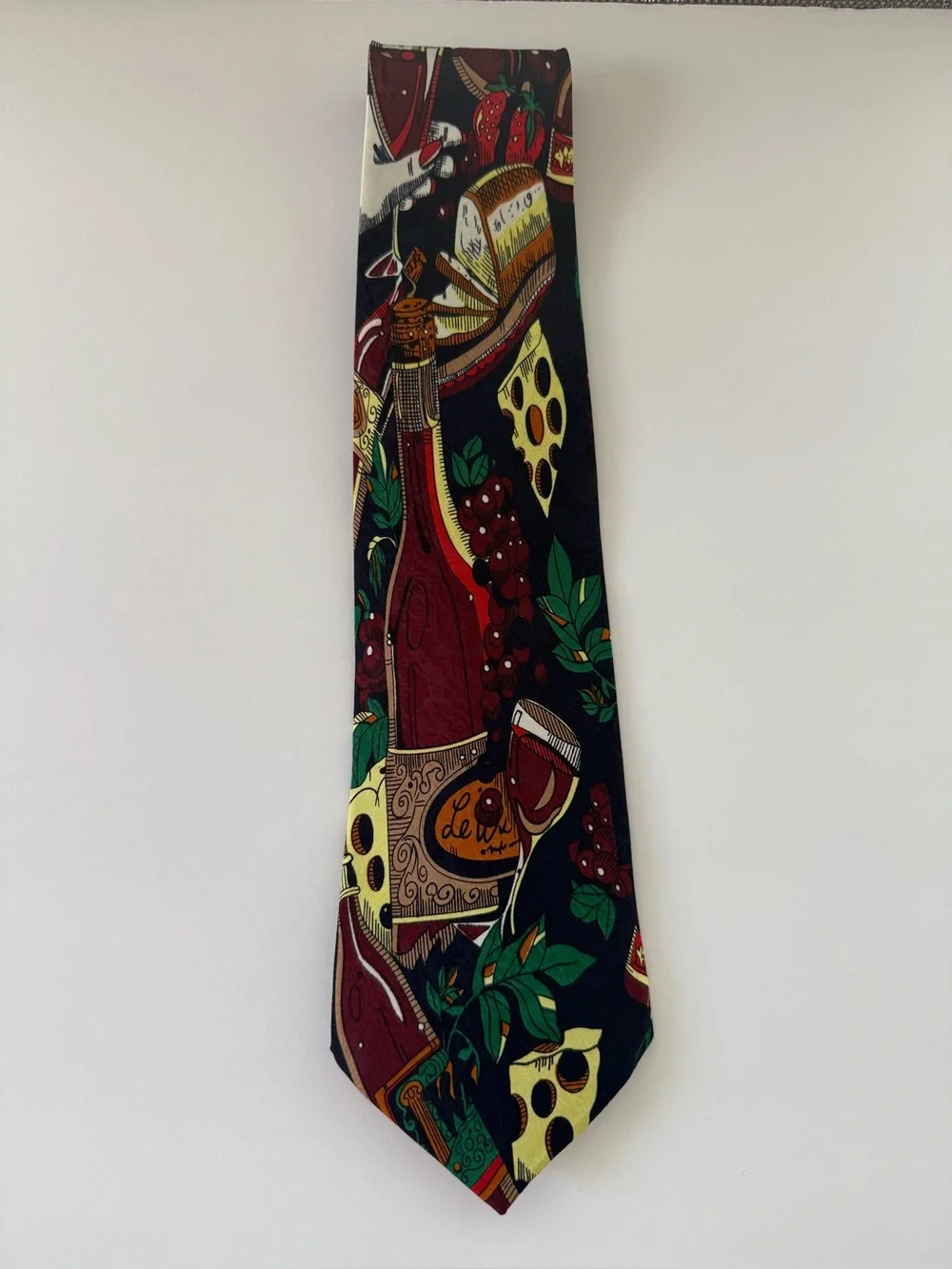 Designs by A. Rogers Winery/Vineyard Theme silk tie